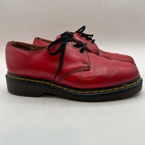 RARE Dr. Martens Vintage MADE IN ENGLISH Bright Red Leather Platform oxfords 5
